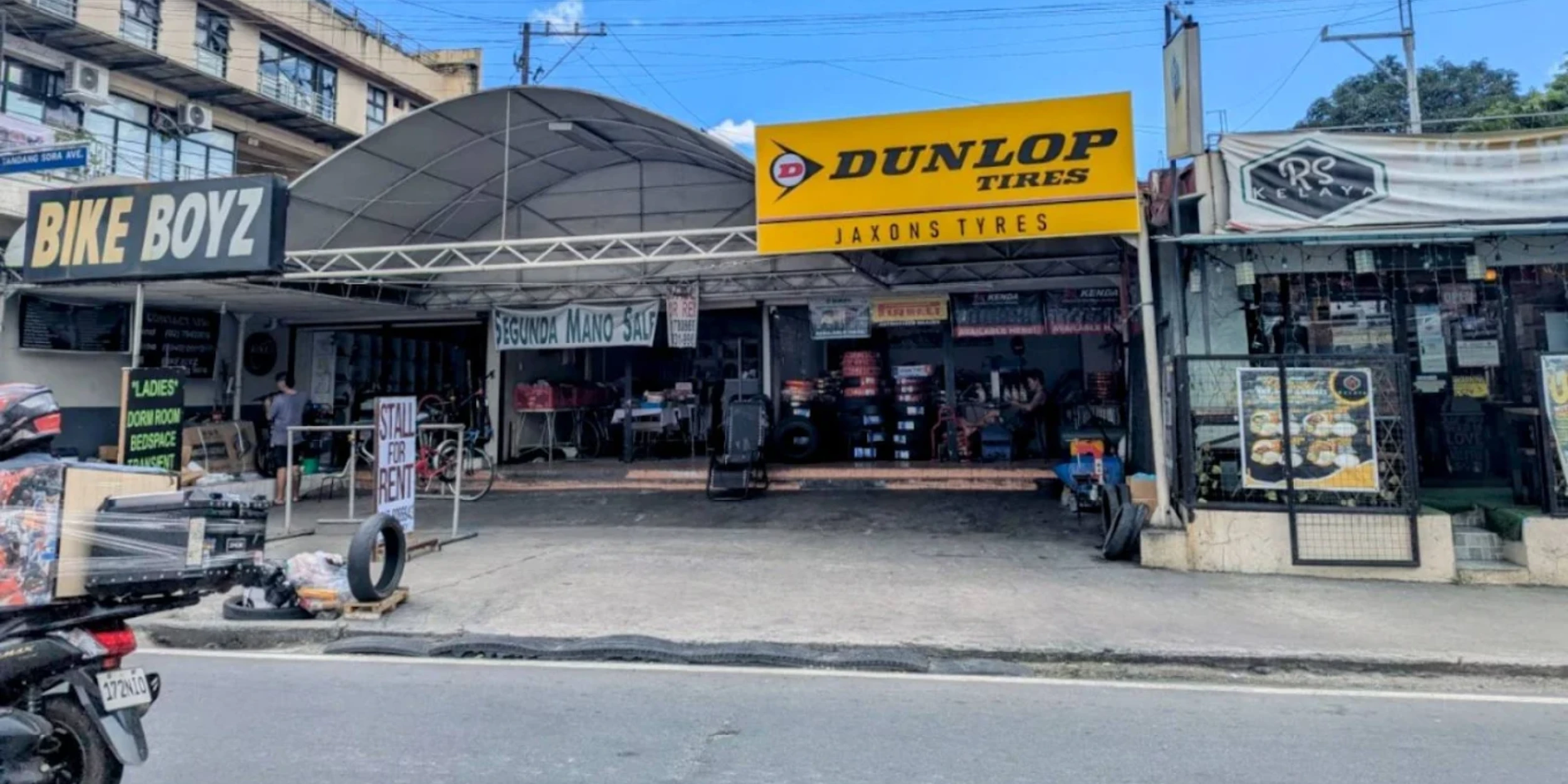 https://gulongph.sgp1.digitaloceanspaces.com/branches/Quezon%20City/JULY%202025/JAXONS%20TYRES%20TIRE%20SHOP.webp